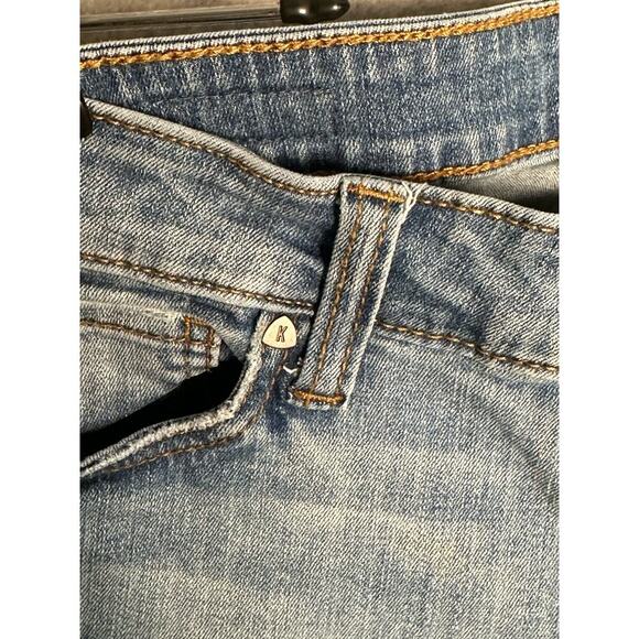 Kut from the Kloth | Size: 6 | Ankle Skinny Light Wash‎ Jeans Raw Hem - Picture 9 of 12
